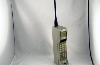 Telefonia móvel : O primeiro celular comemora 30 anos